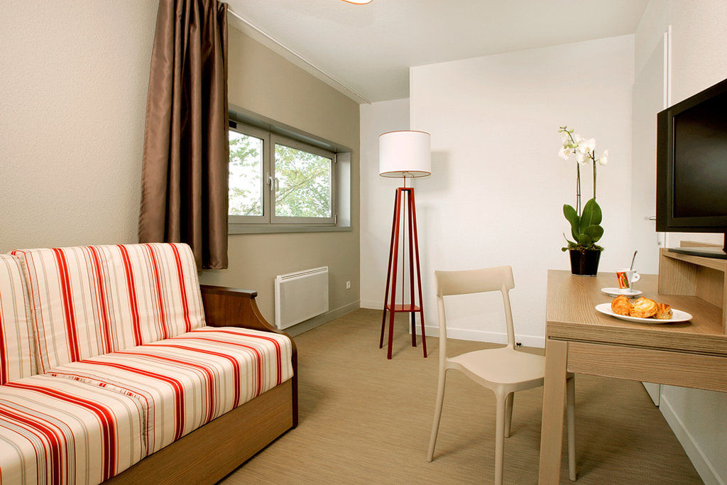 Zenitude Hotel-Residences Narbonne Centre Екстер'єр фото