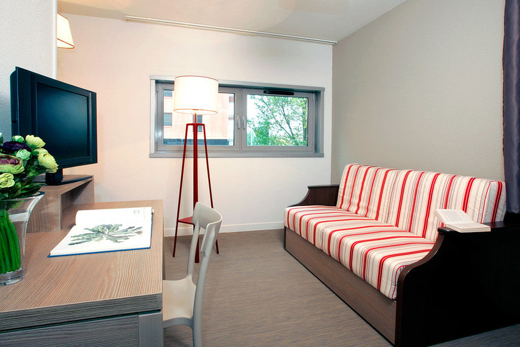 Zenitude Hotel-Residences Narbonne Centre Екстер'єр фото
